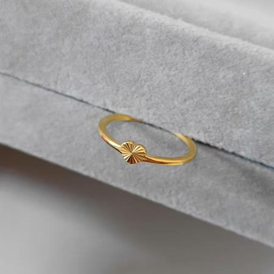 Anillo Corazón con Grabado Láser - detalle